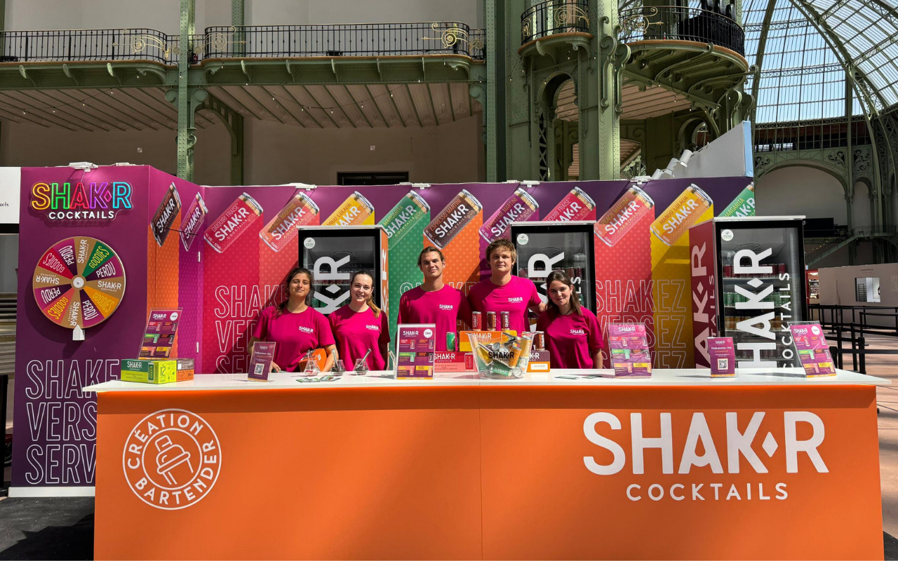 Stand SHAK.R à Taste of Paris 2026, sous la verrière du Grand Palais